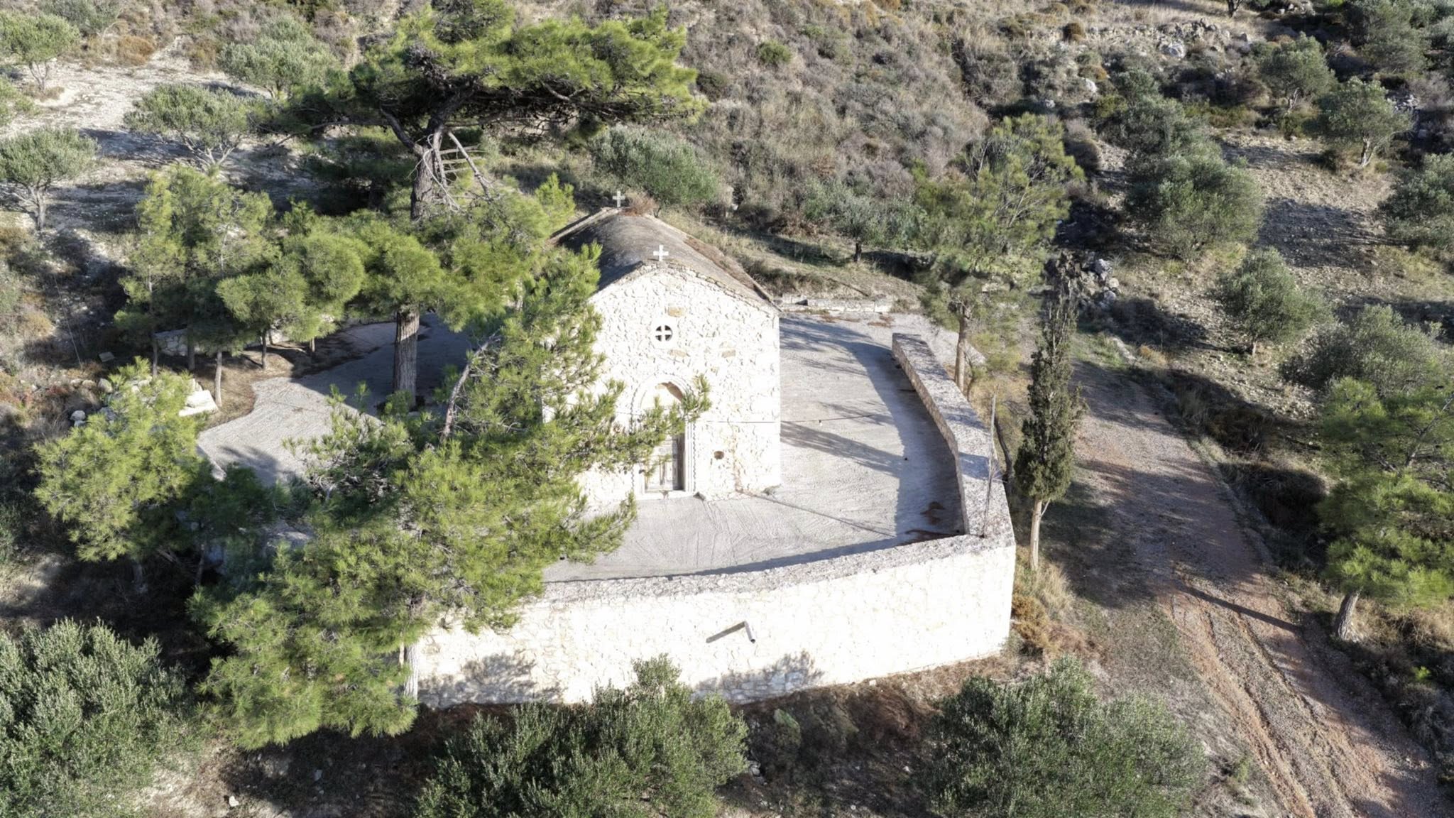 585861363_1136722915342132_1005815215675662842_n